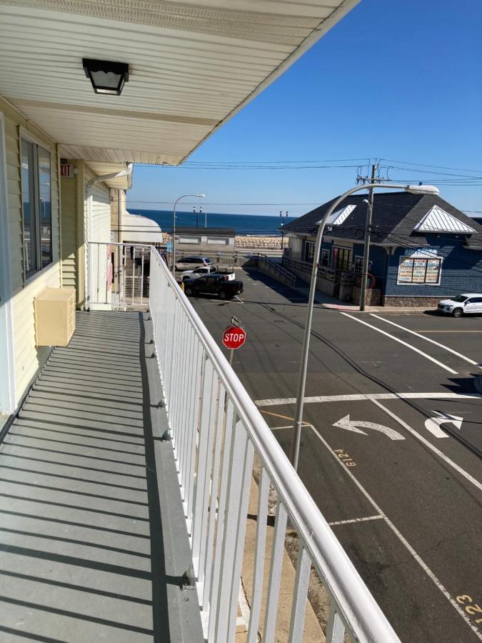 Motel Surfside - *